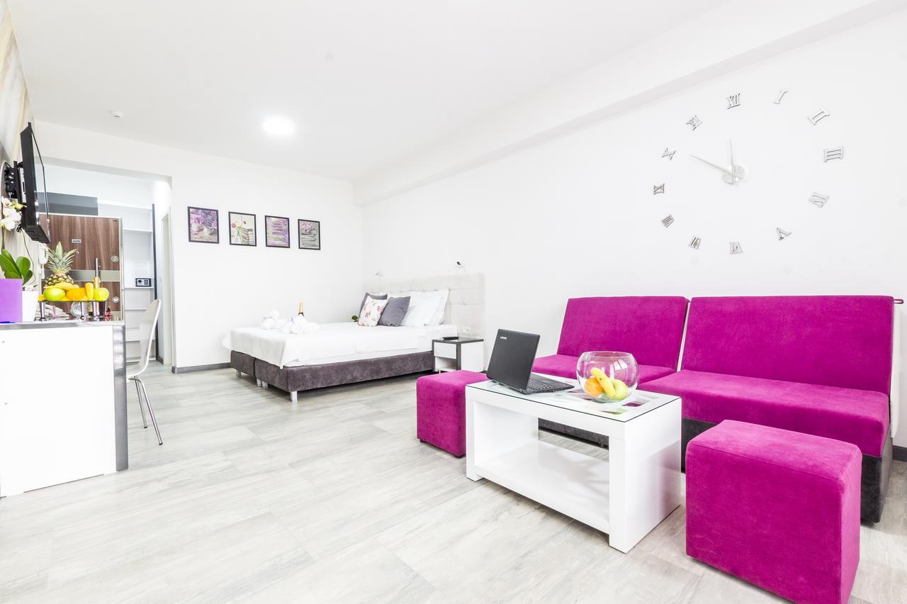 Astera Apart Hotel Szkopje Kültér fotó