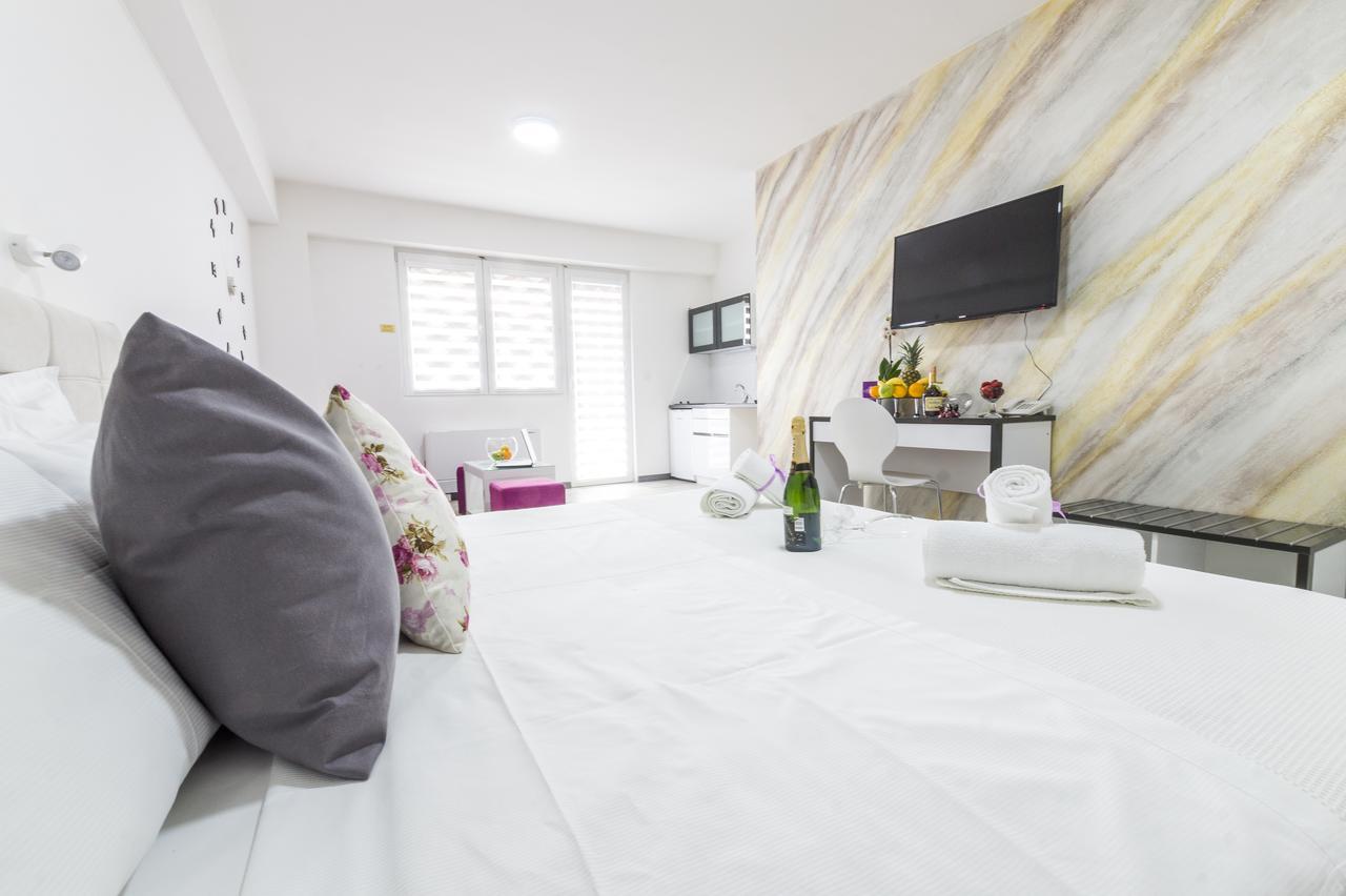 Astera Apart Hotel Szkopje Kültér fotó